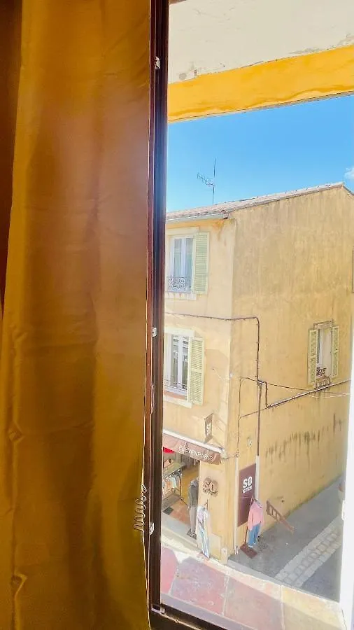 Chez Fifi - Studio 28M2 - Hyper Centre - Wifi Cassis France