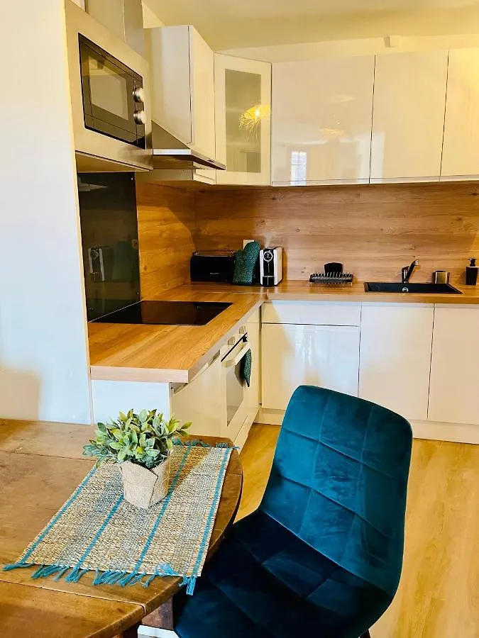Chez Fifi - Studio 28M2 - Hyper Centre - Wifi Cassis Apartment